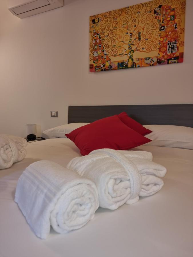 Casale Dei Priori Bed & Breakfast Rocca Massima ภายนอก รูปภาพ