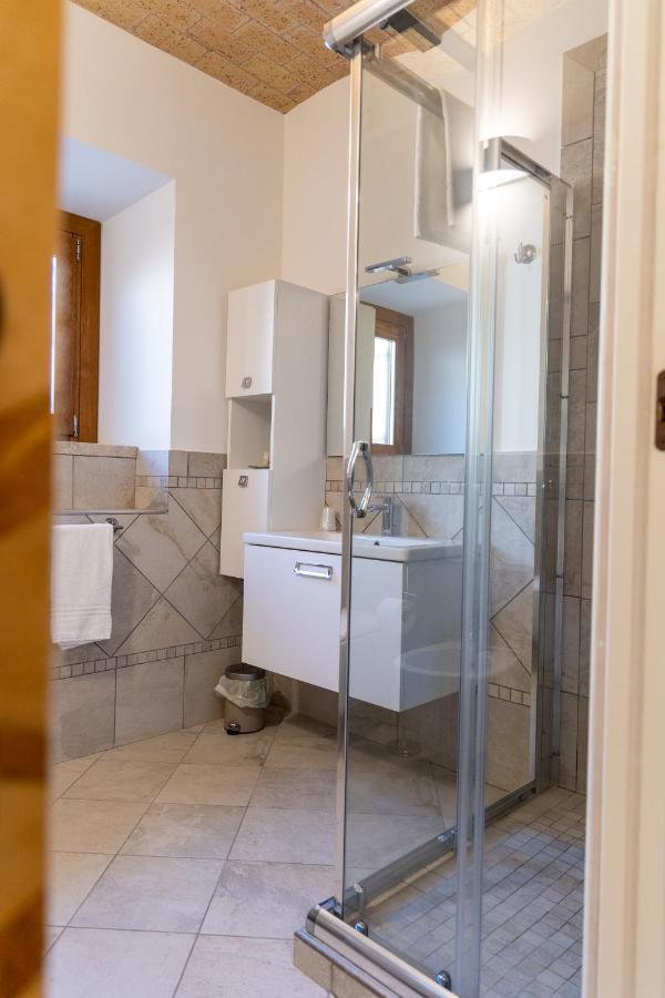 Casale Dei Priori Bed & Breakfast Rocca Massima ภายนอก รูปภาพ