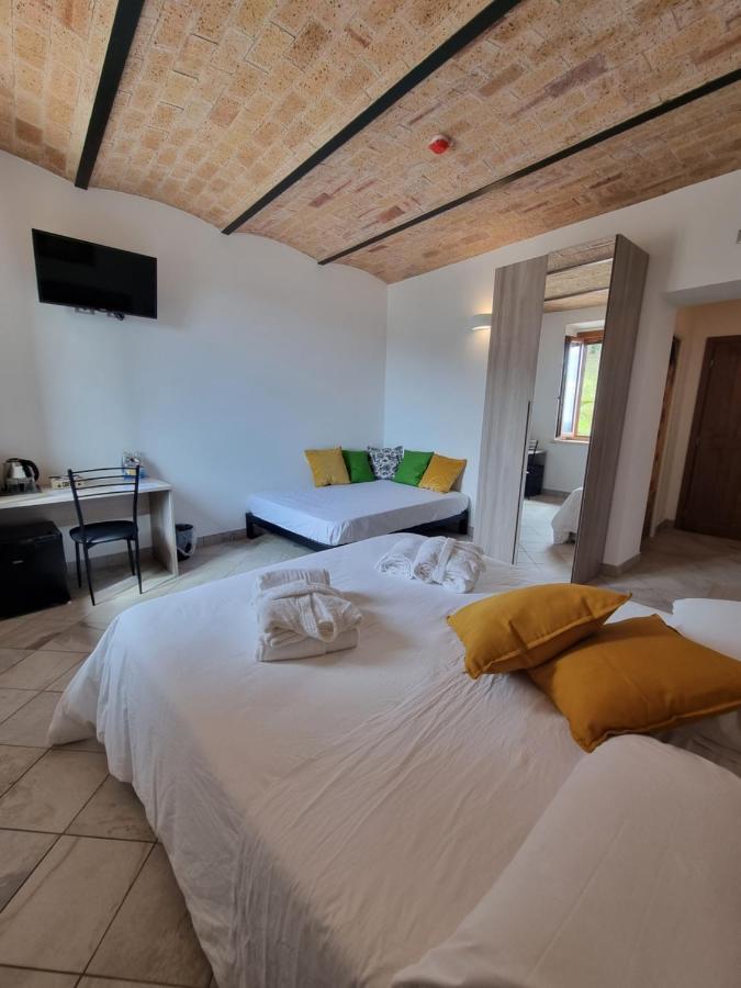 Casale Dei Priori Bed & Breakfast Rocca Massima ภายนอก รูปภาพ
