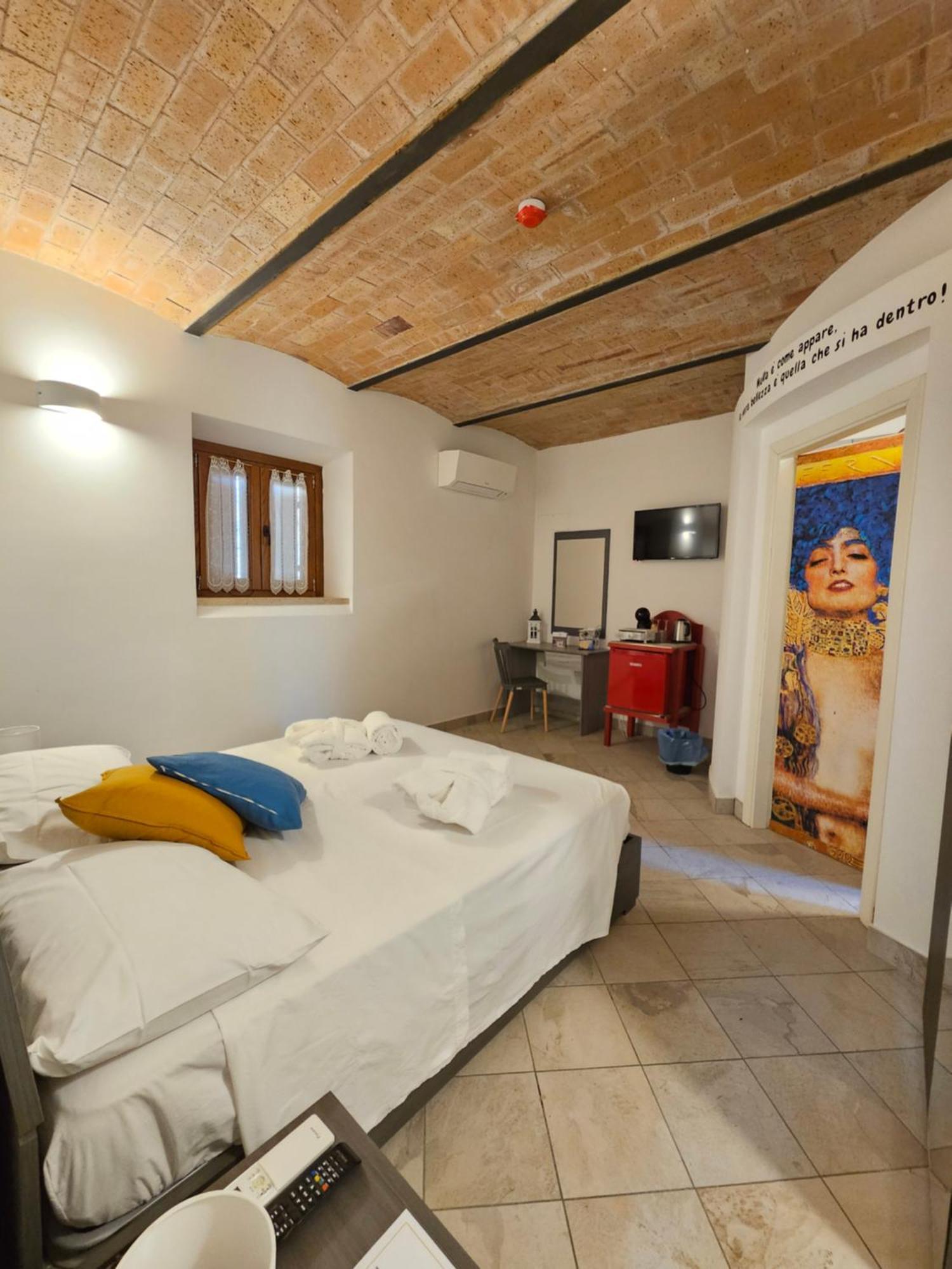 Casale Dei Priori Bed & Breakfast Rocca Massima ภายนอก รูปภาพ